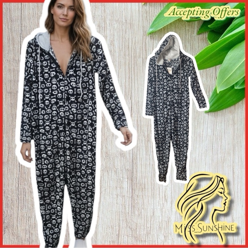 POOF NEW - Sz M - Happy Halloween skull bone soft lightweight overall w/ hoodie